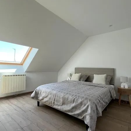 Appartement Cozy Close To Train Station