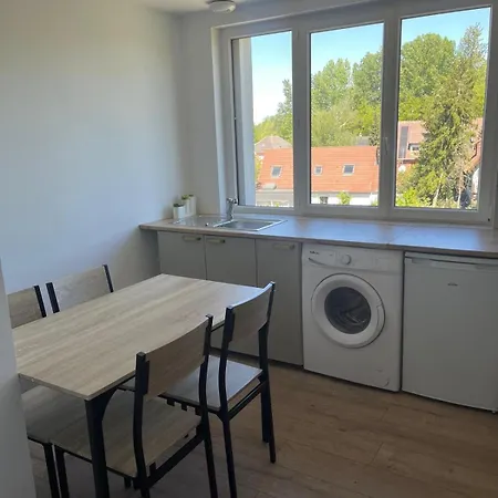 Apartamento Cozy Close To Train Station *